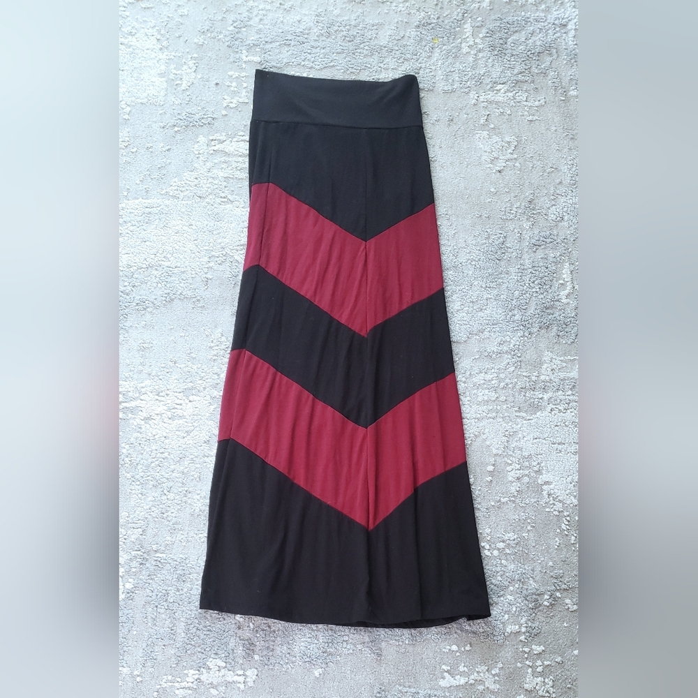 Elegant Black and Red Chevron Skirt